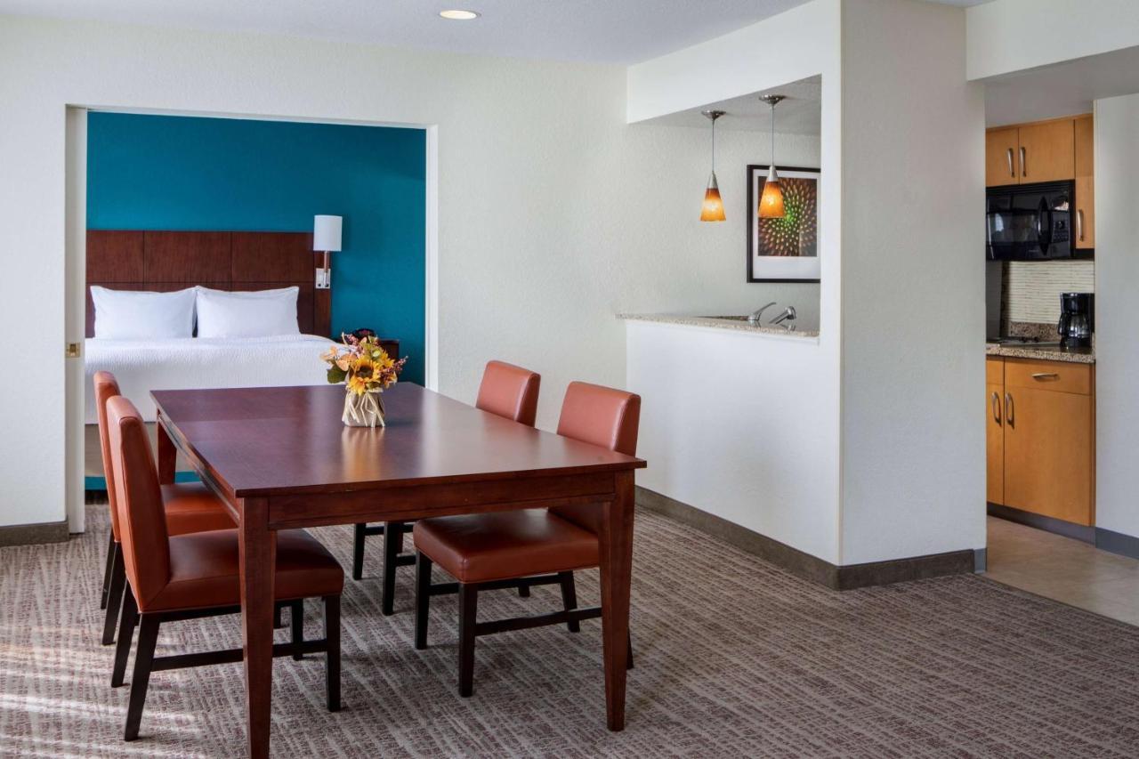 Sonesta Es Suites Dallas Medical Market Center Exterior foto